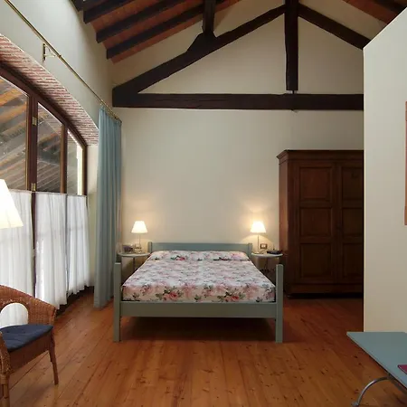 Polidora Bed & Breakfast Laveno-Mombello